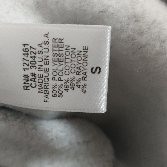 NWT Wildfox  Reality Continues To Ruin My Life Sweatshirt Crew Neck Size Small - Picture 10 of 11